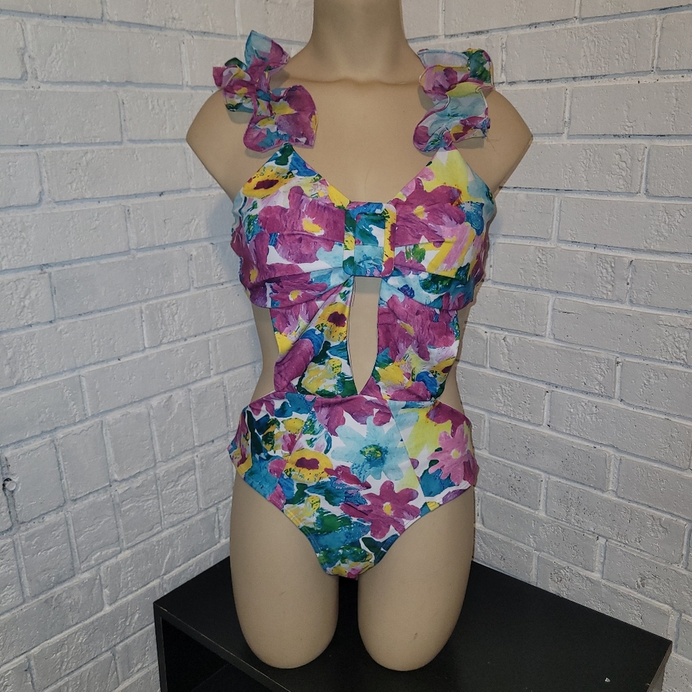 Nwot Colorful Floral Cut-Out One-Piece Swimsuit XL